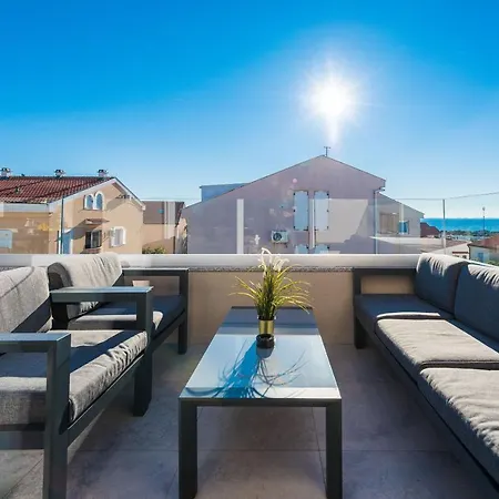 Pool Apartments Villa Meteorite Novalja Exterior photo