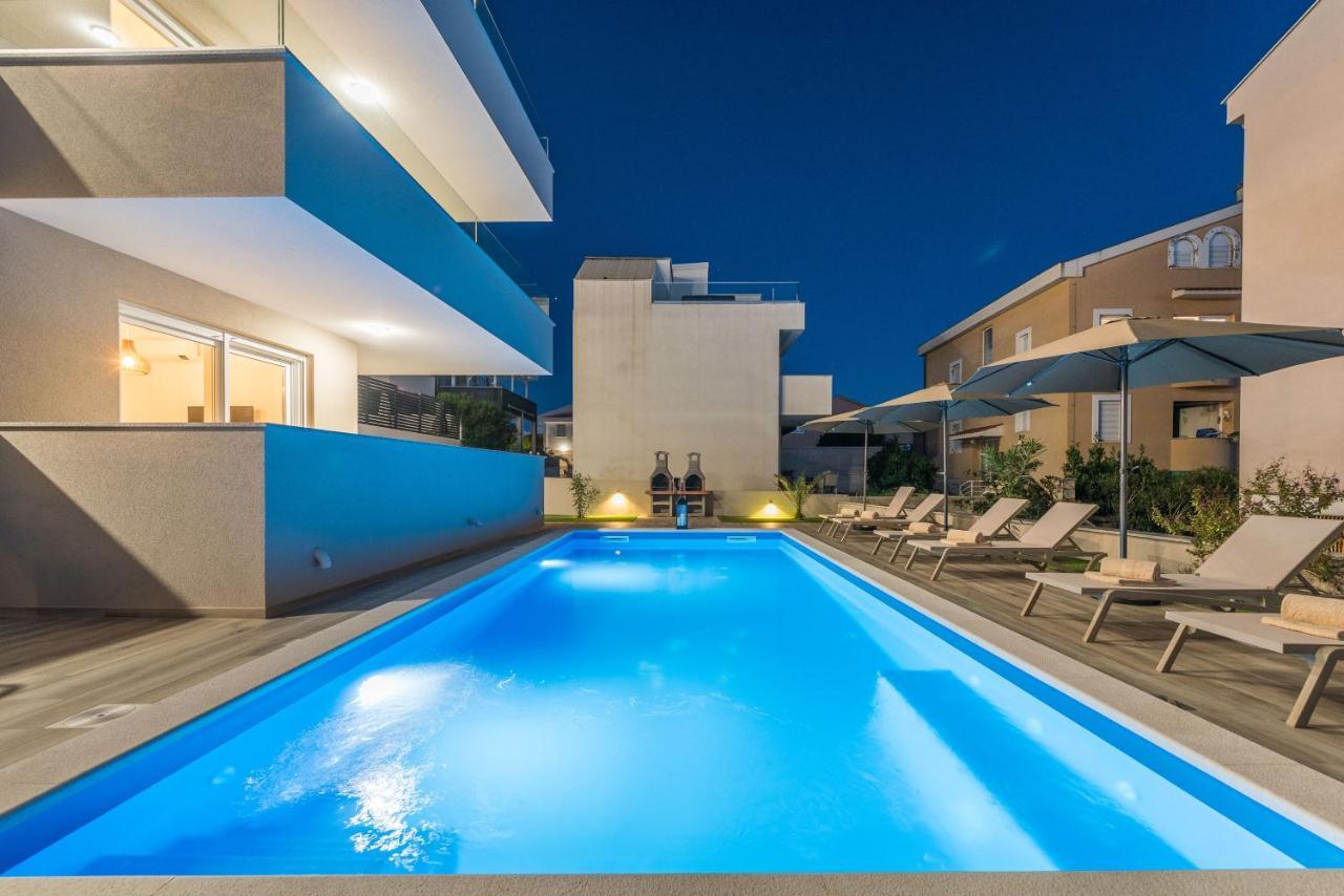 Pool Meteorite Apartment *